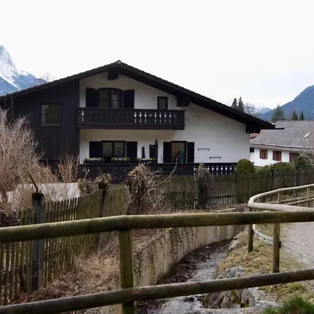 3-Zimmer-Rueckzugsort Mit Panoramabalkon In Bestlage Garmisch-Partenkirchen Exterior photo
