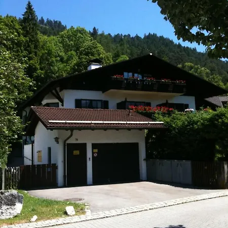3-Zimmer-Rueckzugsort Mit Panoramabalkon In Bestlage Garmisch-Partenkirchen Exterior photo