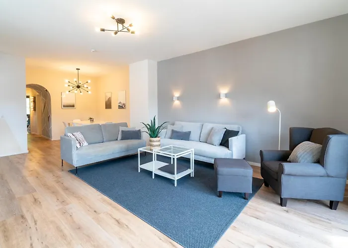 3-Zimmer-Rueckzugsort Mit Panoramabalkon In Bestlage