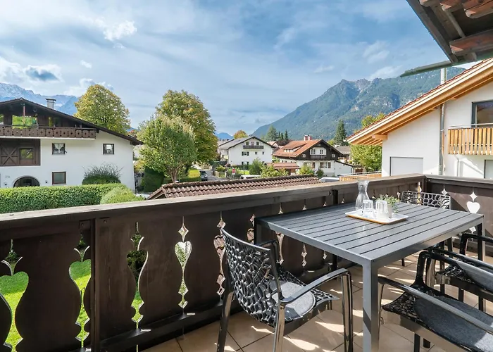 3-Zimmer-Rueckzugsort Mit Panoramabalkon In Bestlage